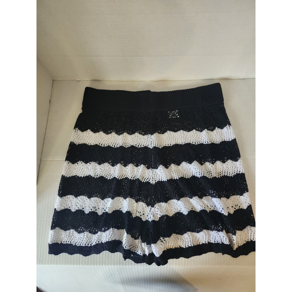 Large Over The Swimsuit Shorts Black And White